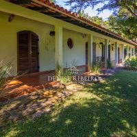 Casa à Venda em Ilhabela com 10 suítes