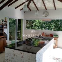 Casa em ótima localizaçãoa a venda em ilhabela