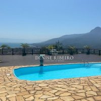 Casa com vista parao mar e piscina em Ilhabela