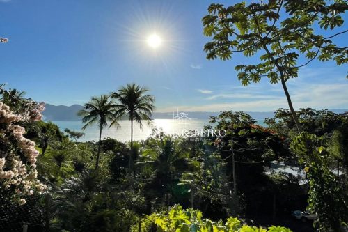 Terreno vista para o mar em Ilhabela